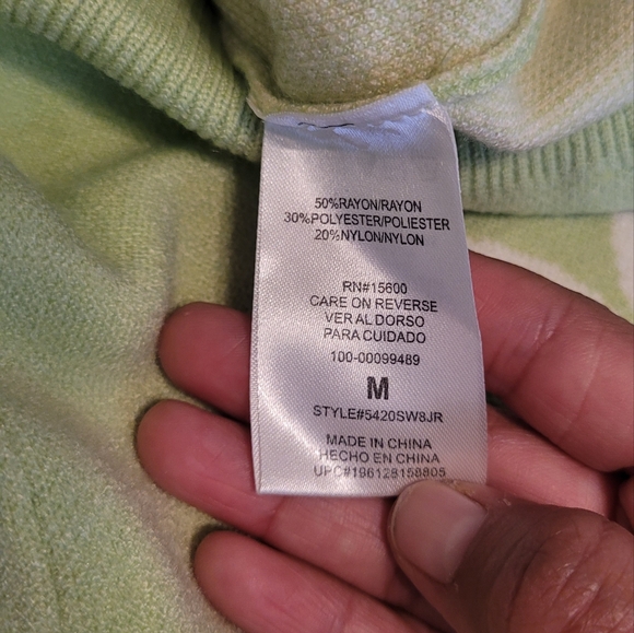 MM By My Michelle Women's Retro Daisy Printed Sweater Vest Size M Green - Picture 7 of 7